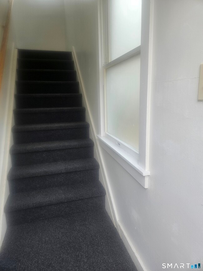 Photo - 17 Lake Ave Unidad 2