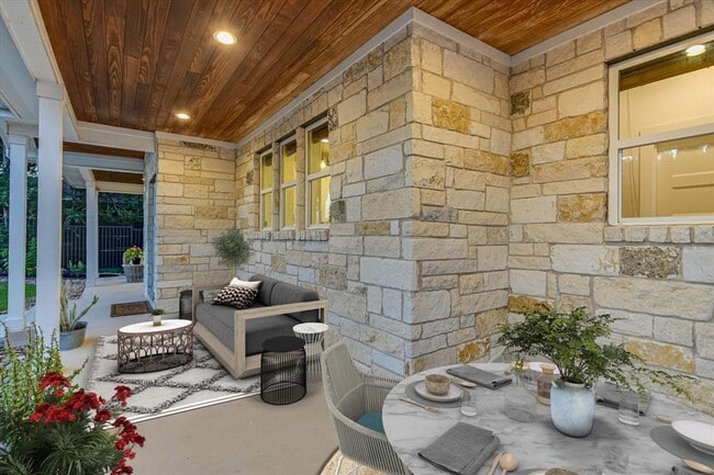 Photo - 3009 Lawrence Dr