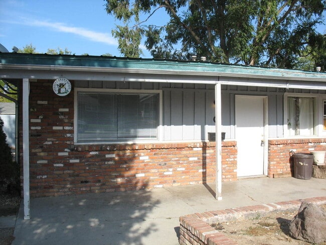 Building Photo - 1407 Arthur St Unit #2