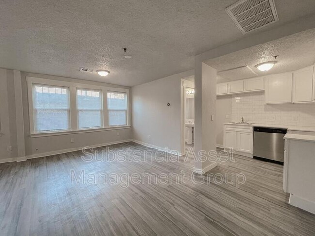 Photo - 727 Culbertson Dr Rental