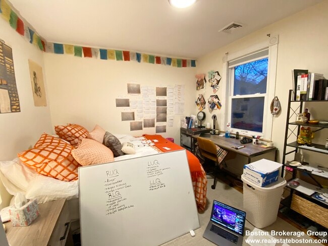 Photo - 5 Oswald St Unit 3