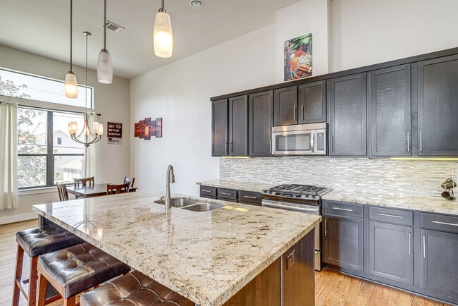 Photo - 1613 Bonner St Unit SI ID1546121P