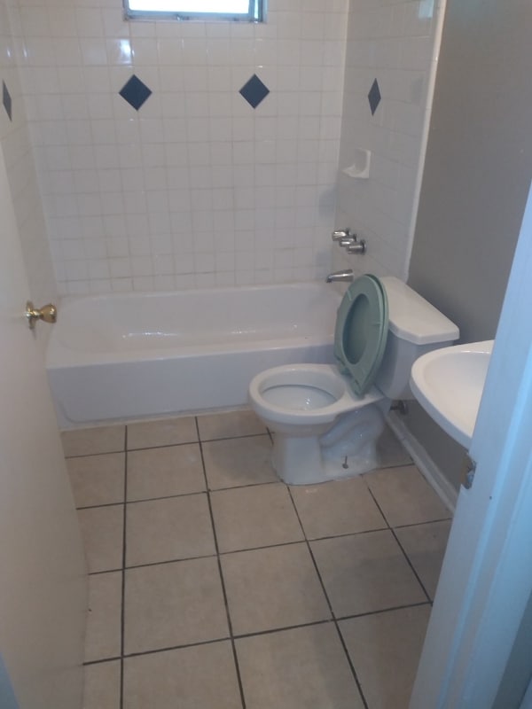 Photo - 3701 Sleeper Ave Unidad 22