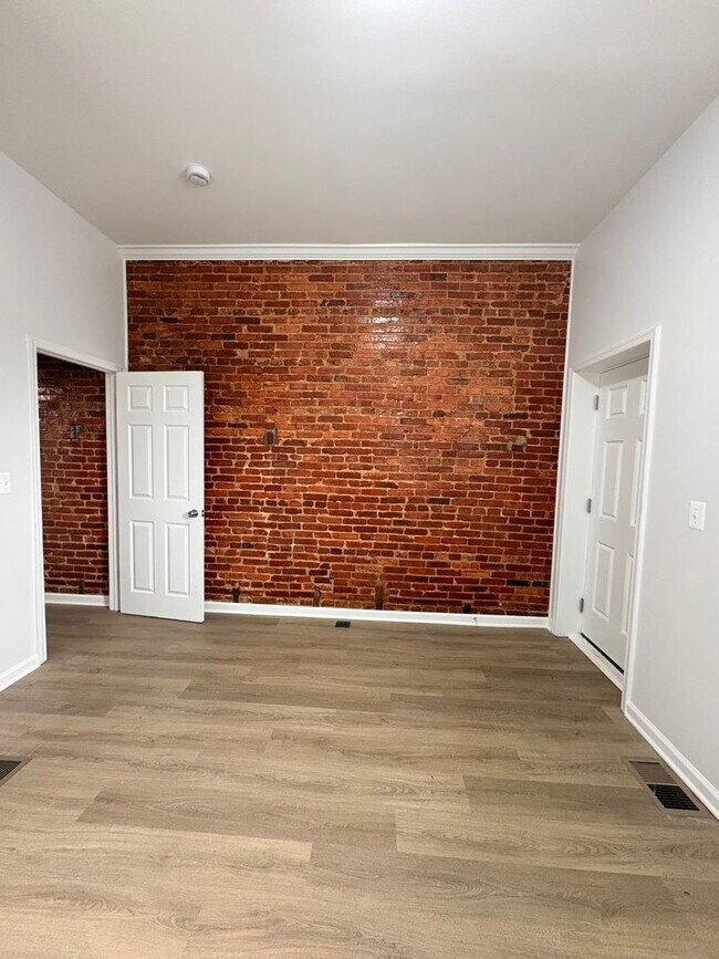 Photo - 2633 N Charles St Unit 1