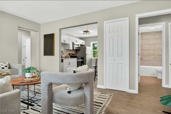 Photo - 286 Jaycox Rd House