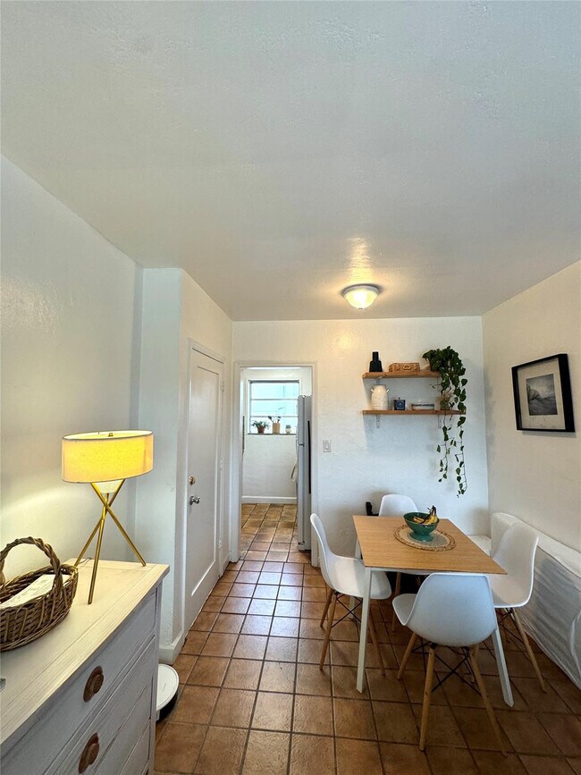 Photo - 617 SW 11th St