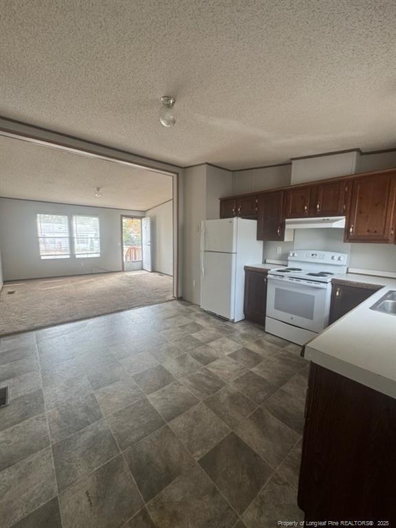 Building Photo - 142 Oak St