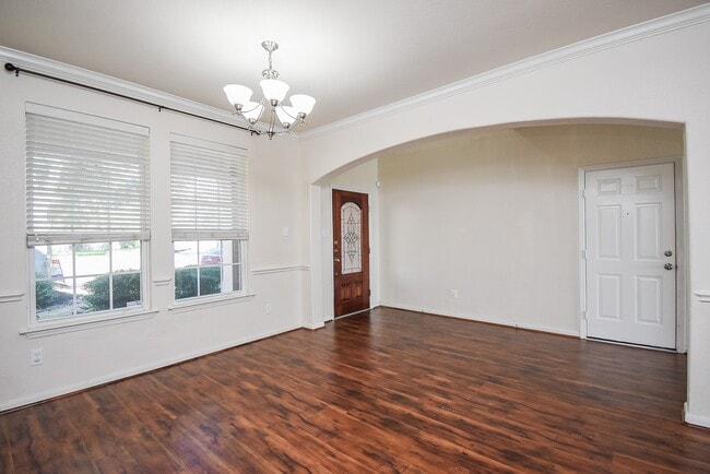 Photo - 6203 Ledger Ln