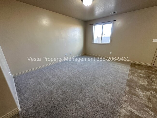 Photo - 1933 N 325 W