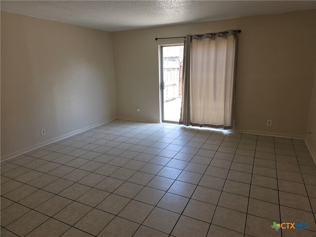 Photo - 900 Ticonderoga Dr