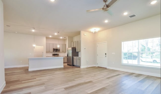 Photo - 22 Postwood Dr