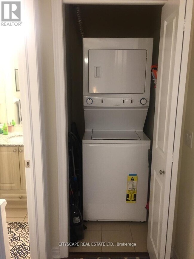 Photo - 216 Oak Park Blvd Unit 409