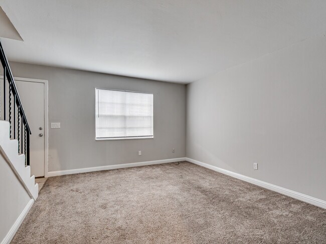 The Muntage - Living Room