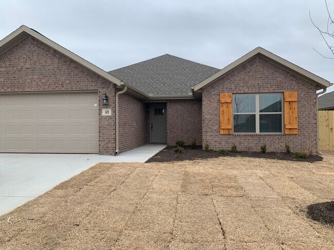 Photo - 301 Citation St