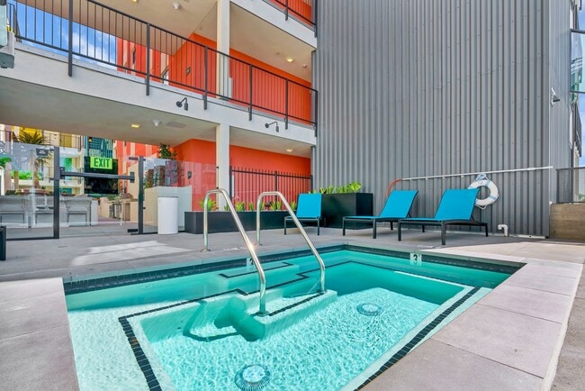 Spa/ Sun Deck