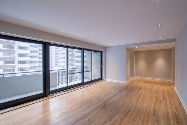 Photo - 3435 Rue Drummond Unité 51