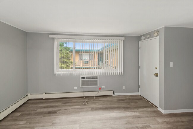 Photo - 3007 W 87th St Unit 4