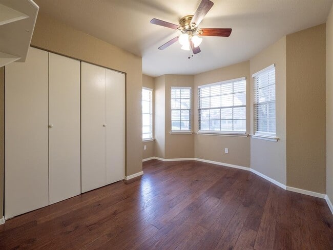 16829 Whitebrush Loop