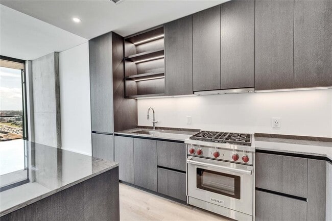 Building Photo - 610 Davis St Unit 2311 Rental