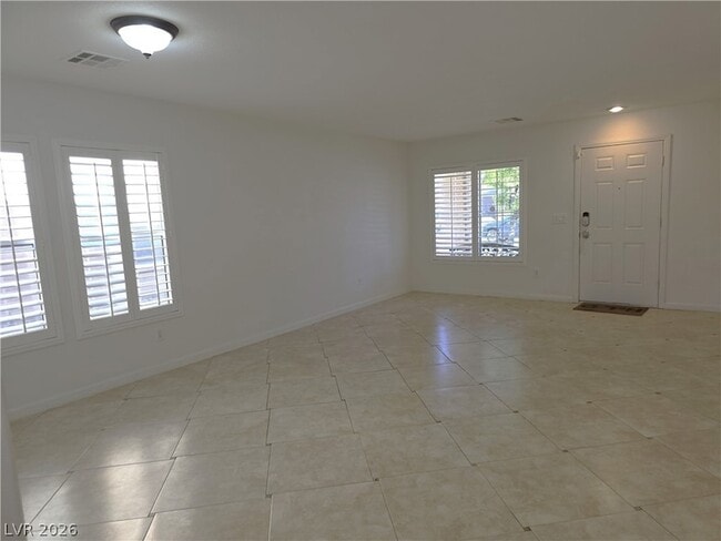 Photo - 6717 Yellowhammer Pl