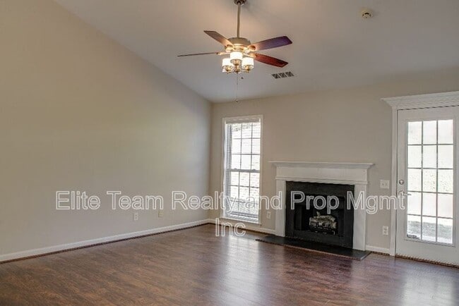 Photo - 2132 Mallard Woods Pl