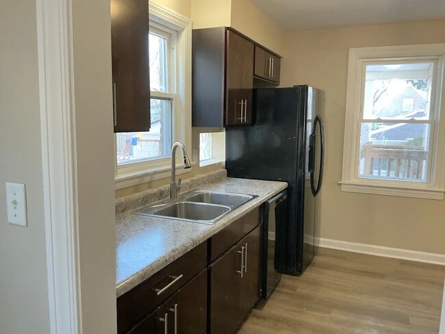 Photo - 1010 W Duncannon Ave