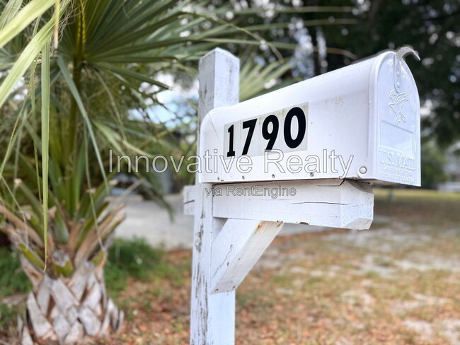 Photo - 1790 Marshall Dr