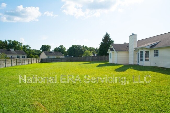 Photo - 106 Meghan Pl