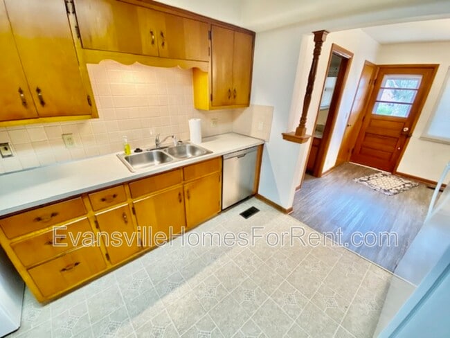 Photo - 2167 E Powell Ave