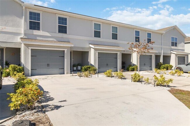 Photo - 2930 Fieldwood Cir