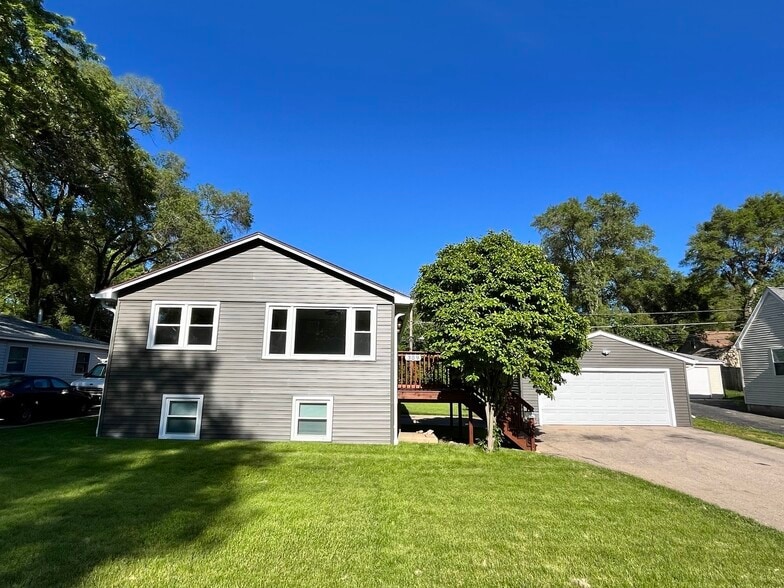 Houses For Rent In Round Lake