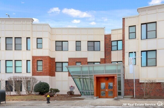 Building Photo - 99 Chestnut Hill Ave Unit 318 Rental