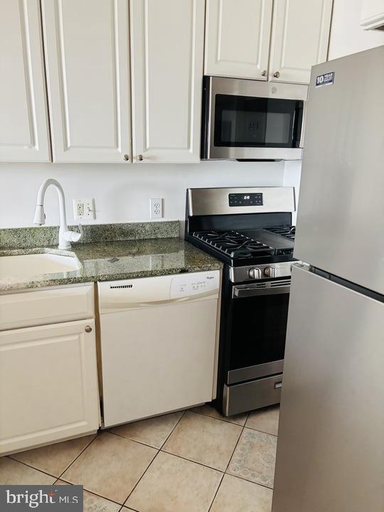 Photo - 1330 New Hampshire Ave NW Unit 823