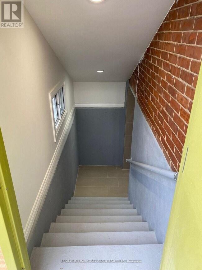 Photo - 420 Osborne St