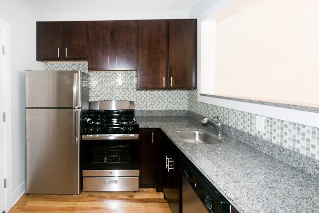 Photo - 4424 N Wolcott Ave Unit B2