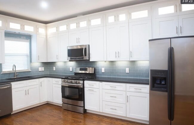 Photo - 2237 Naomi St