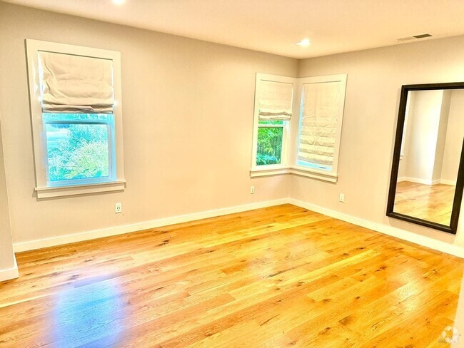 Building Photo - 6911 Yount St Rental