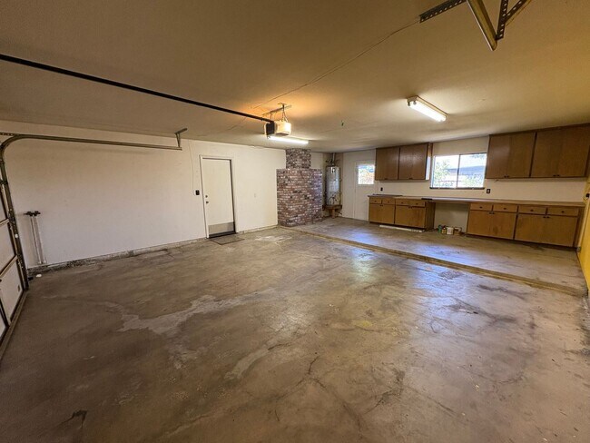 Photo - SW Visalia Home Available Now!!