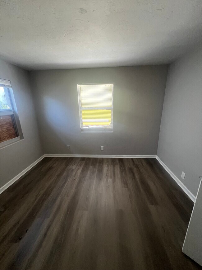 Photo - 1009 W 9th St Condo Unit 1