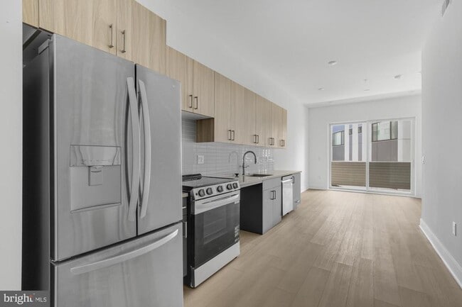 Building Photo - 1731 Tilghman St Unit 207 Rental