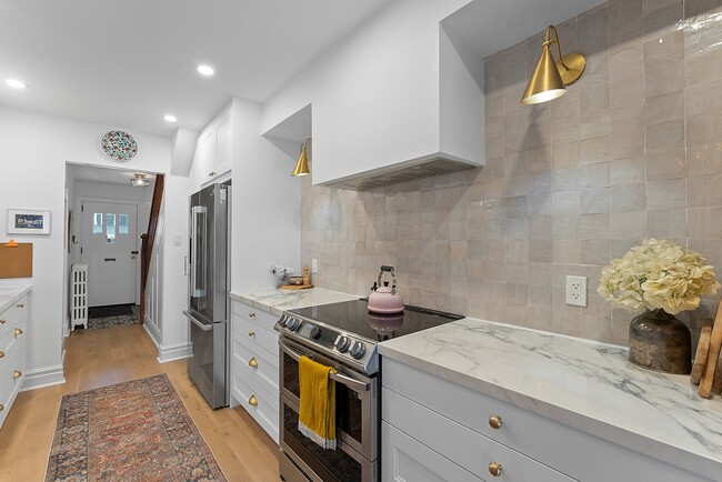 Building Photo - 16 Springdale Blvd