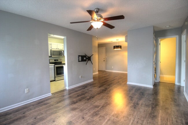 Photo - Nice 1 bedroom 2nd floor condo in SW Durham!