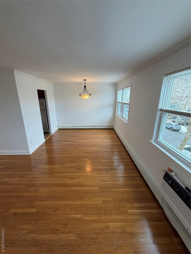 Photo - 144-50 25th Rd