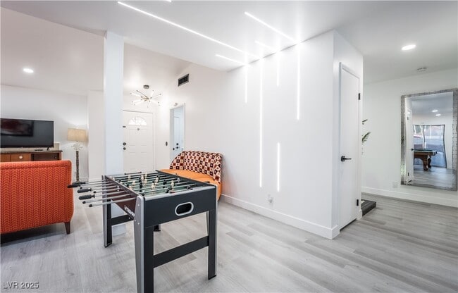 Photo - 2364 Belvedere Dr