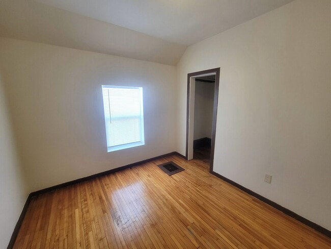 Photo - 410 Congress St