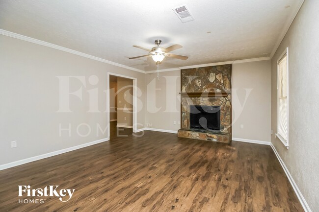 Photo - 388 Scenic Ln