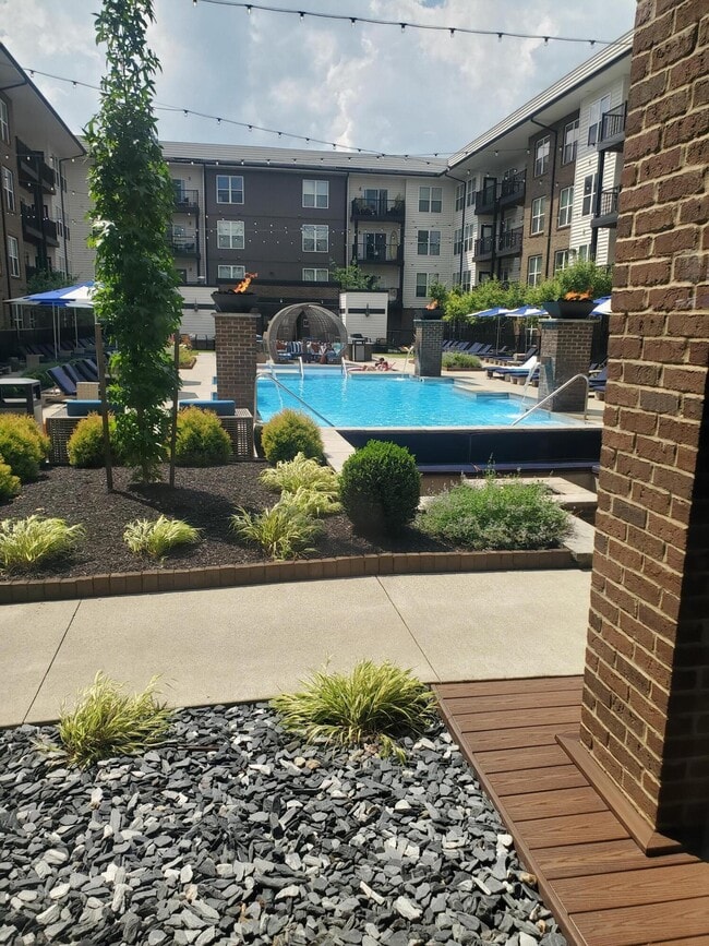 Photo - 5001 Olentangy River Rd Unit 144