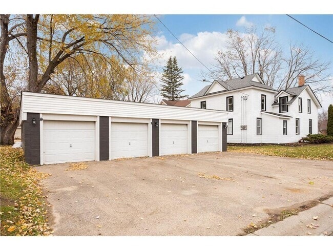 Building Photo - Sparkling New Remodel Downtown Shakopee, G... Unit 2 Rental