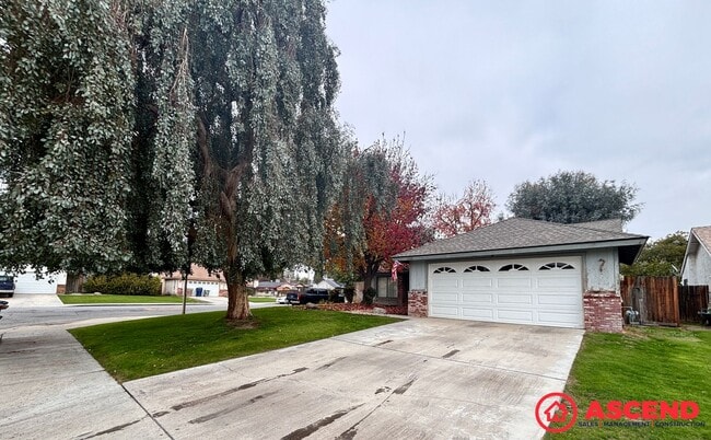 Building Photo - Spacious 3 Bed / 2 Bath Home in Southwest Bakersfield – 93311