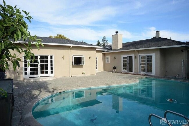 Photo - 239 Majors St